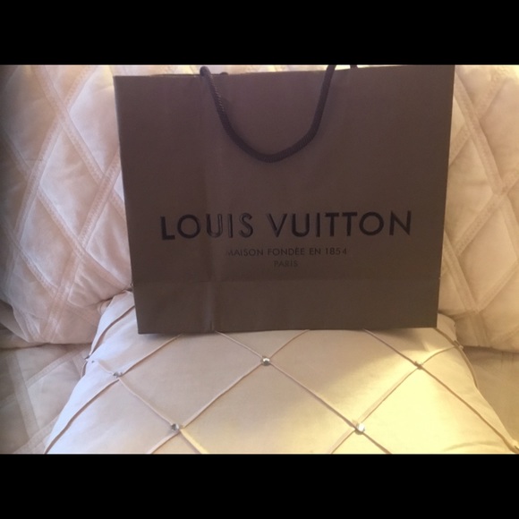 Multi Set Authentic Louis Vuitton Carry Bags - Picture 3 of 7